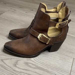 Cutout Buckle Ankle Boots in Brown Leather